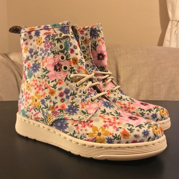 dr martens newton white